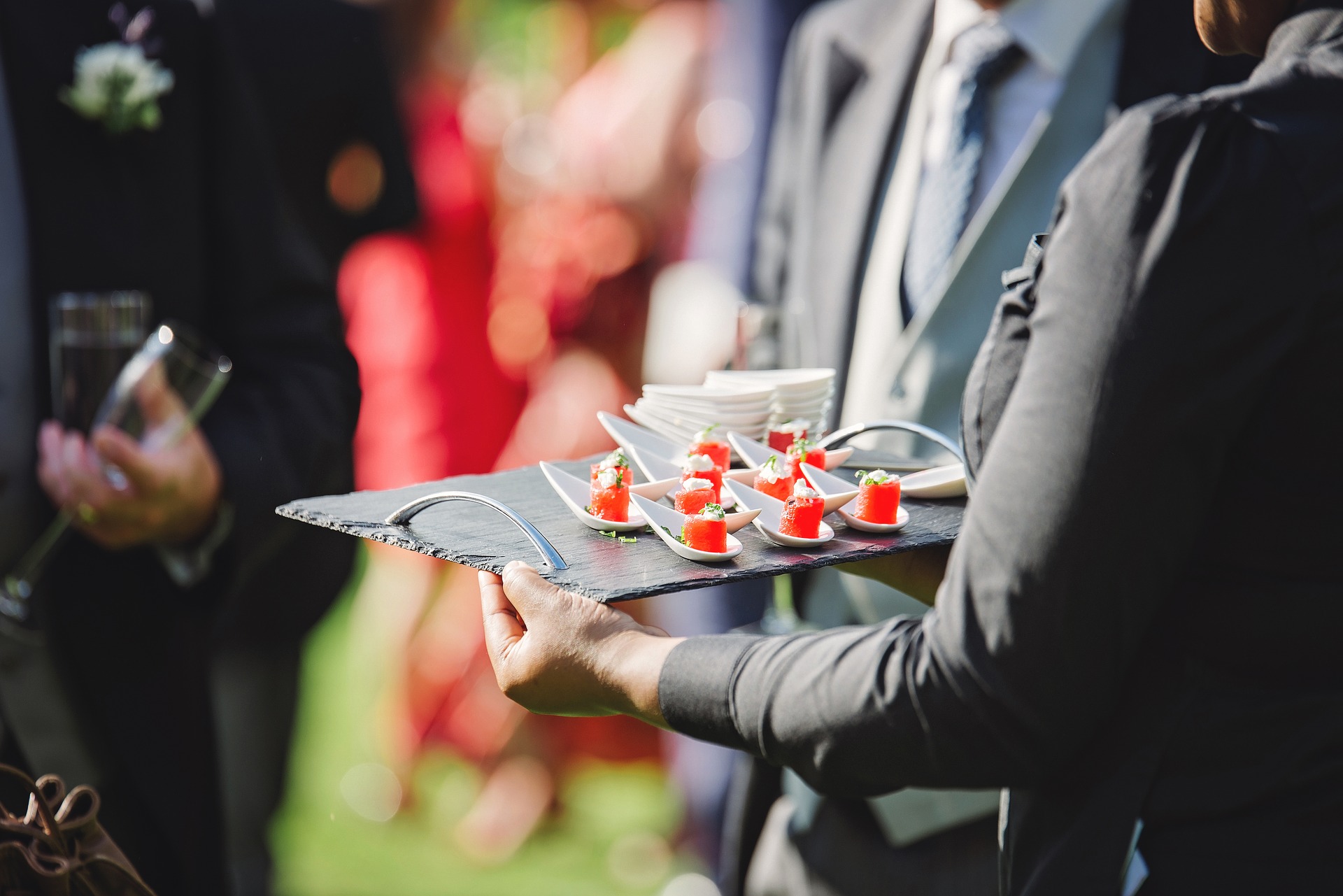 hands-holding-plate-event-agency
