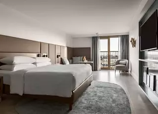 Luxury-hotels-amsterdam-3